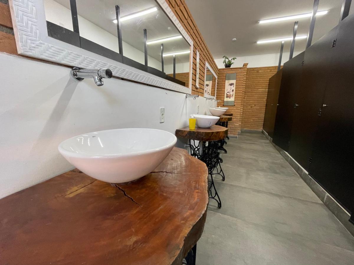 Utopia Hostel 阿帕雷西达 外观 照片