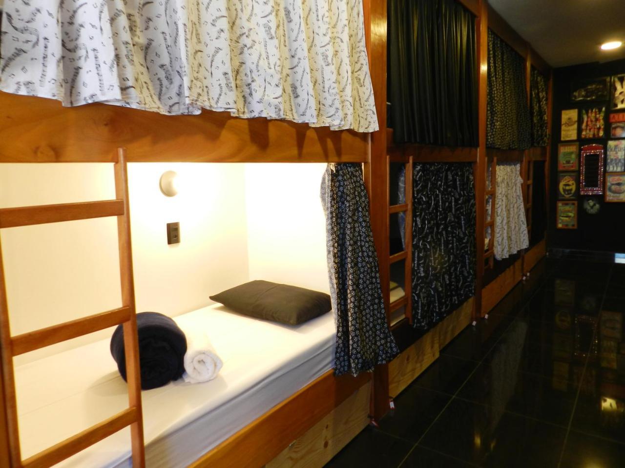 Utopia Hostel 阿帕雷西达 外观 照片