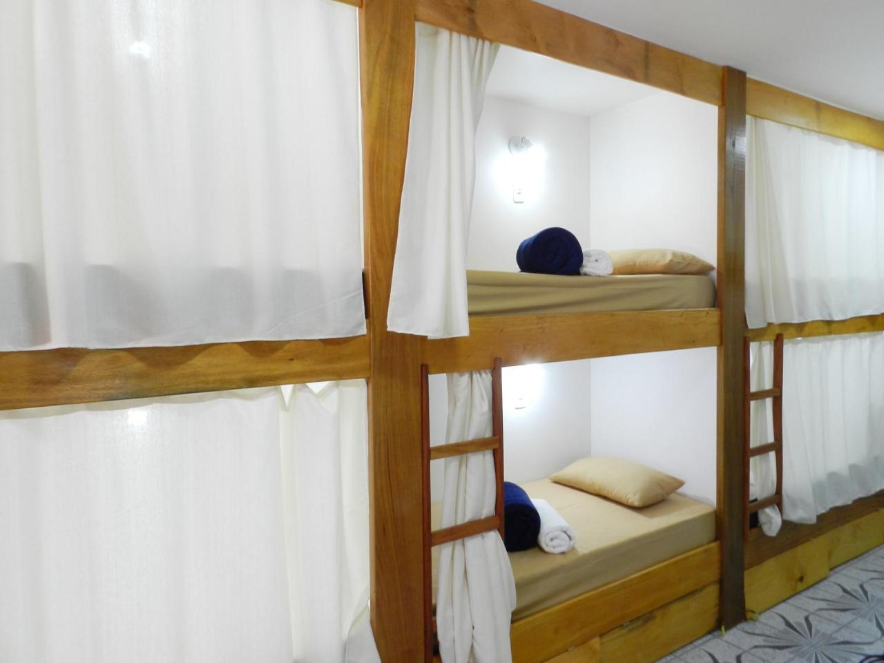 Utopia Hostel 阿帕雷西达 外观 照片
